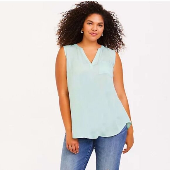MINT GREEN TWILL BUTTON-BACK SLEEVELESS BLOUSE    1 - Picture 1 of 7